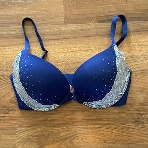 Victoria’s Secret Plunge Bra, 34DD‎